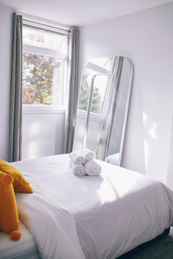 Apartamento Authentic Battersea Experience *